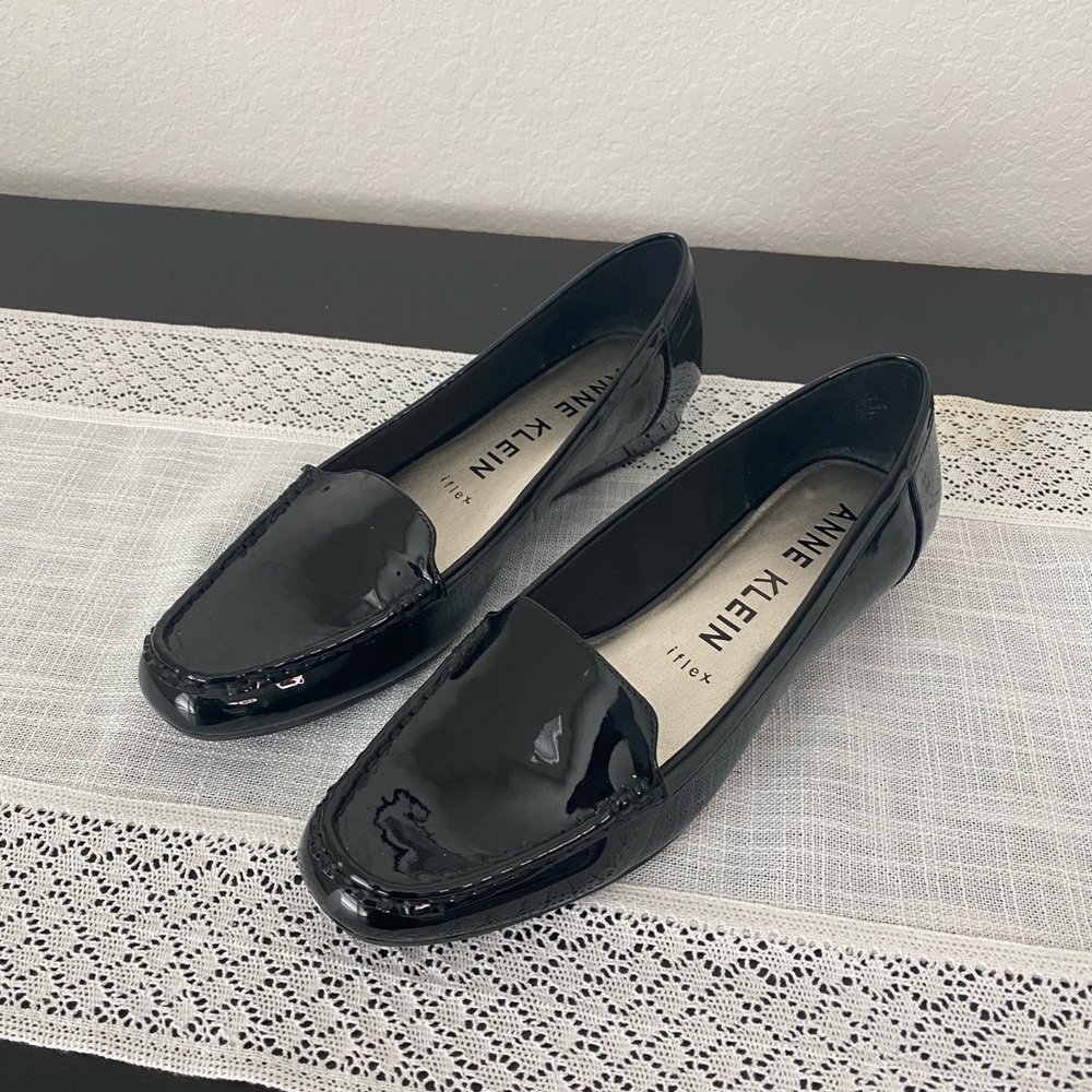 Anne Klein Dressy Flats